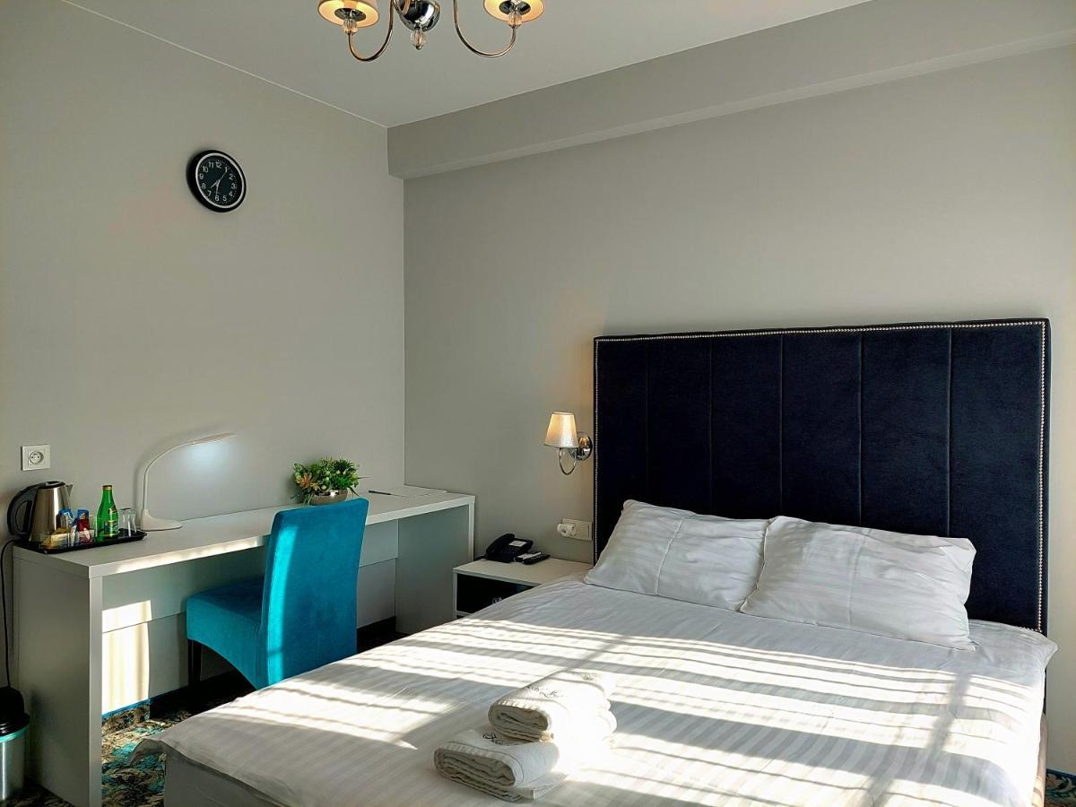 Hotel Lord رادوم المظهر الخارجي الصورة