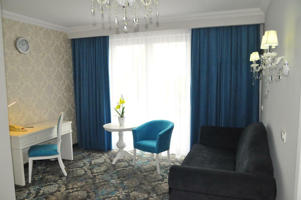 Hotel Lord رادوم المظهر الخارجي الصورة